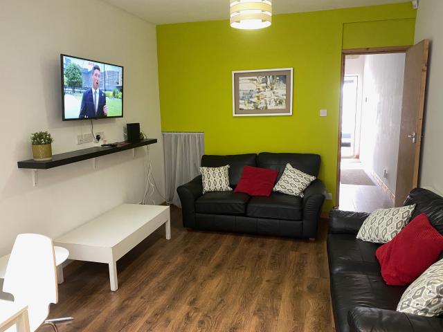 5 bedroom property to let in 45 Gleave Road All Bills Included £610 pw