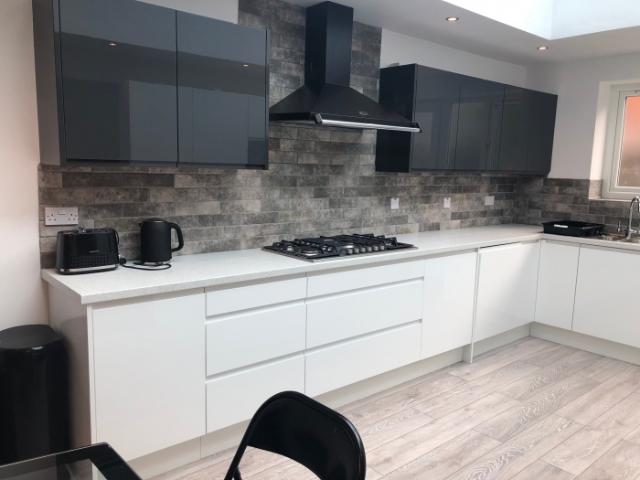 5 bedroom property to let in 6 Rose Cottages Hubert Road £650 pw