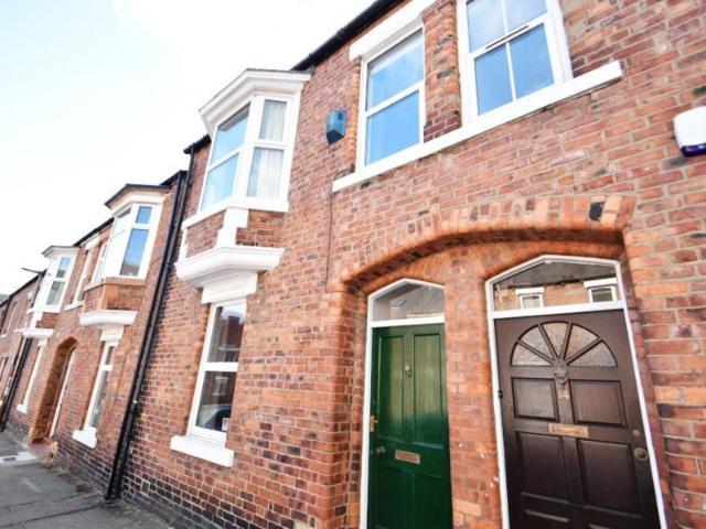 5 bedroom Property To Let