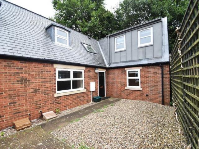5 bedroom Property To Let