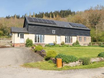 Powys county, Wales - Garden, Equipped kitchen