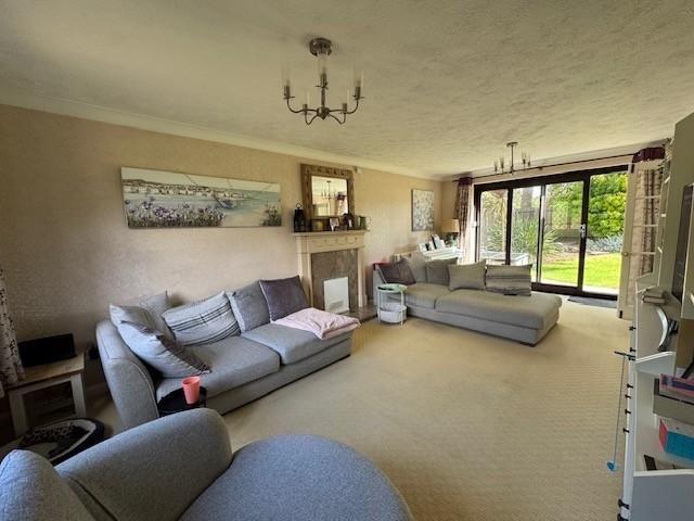 5 bedroom property to rent