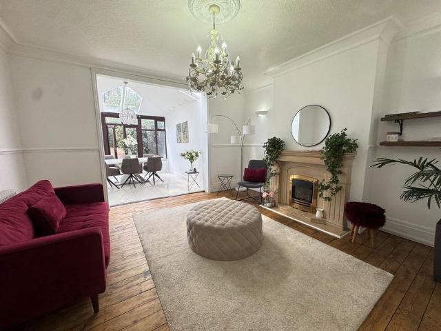 5 bedroom property to rent