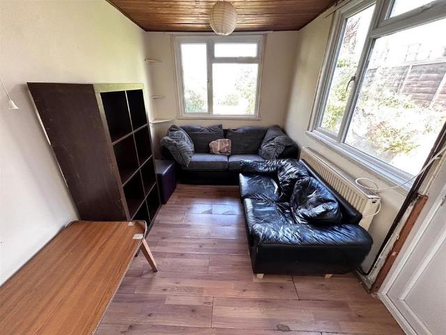 5 bedroom property to rent