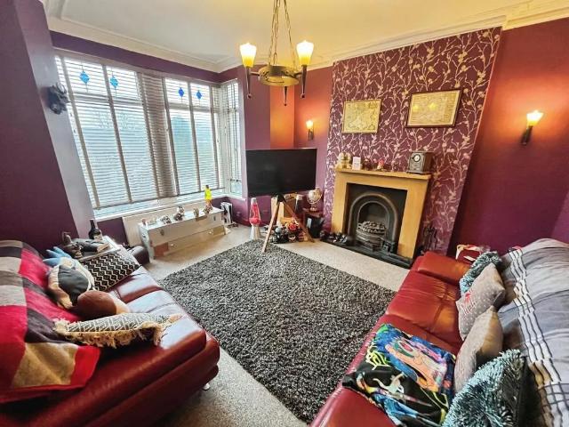 5 bedroom property to rent