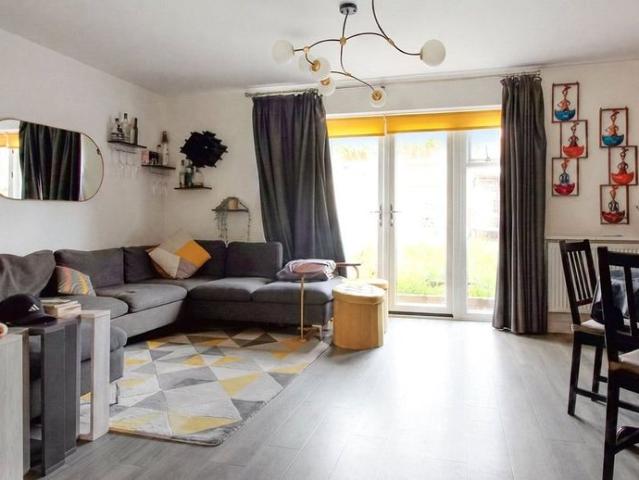 5 bedroom property to rent