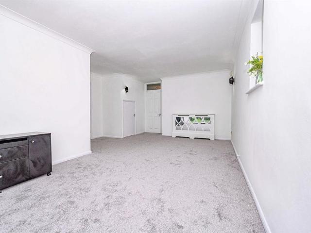 5 bedroom property to rent