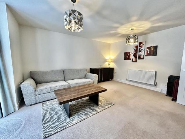 5 bedroom property to rent
