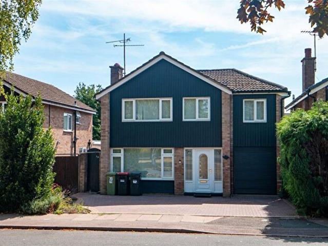 5 Bedroom Property To Rent In Buckingham Road, Bletchley, Milton Keynes, MK3