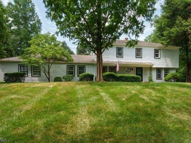 5 bedroom, Rocky Hill NJ 08553 105288225
