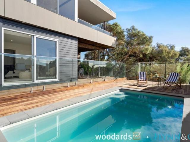 5 Bedroom House Rye VIC 102821227