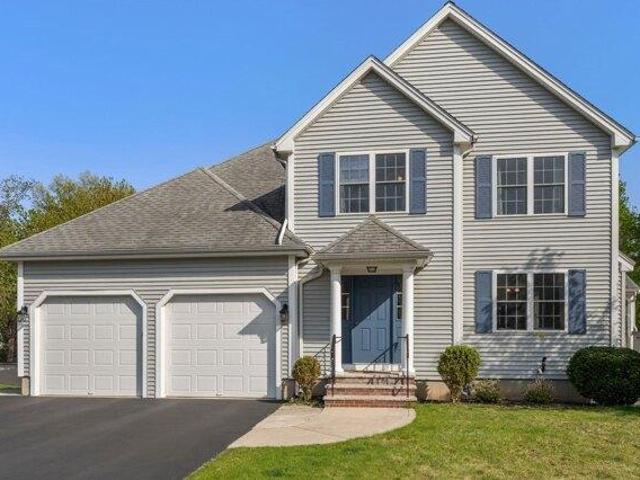 5 bedroom, Woburn MA 01801 105514386