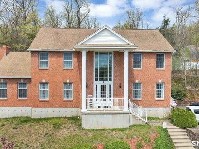 5 bedroom, Woodbury CT 06798 104808868