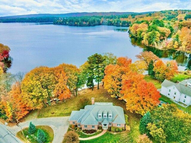 5 bedroom, Wayne ME 04284 104851782