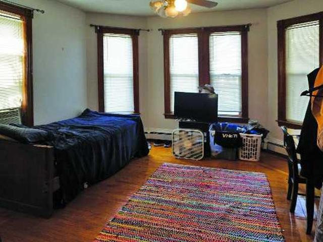 5 bedroom, Waltham MA 02453 LS98396036