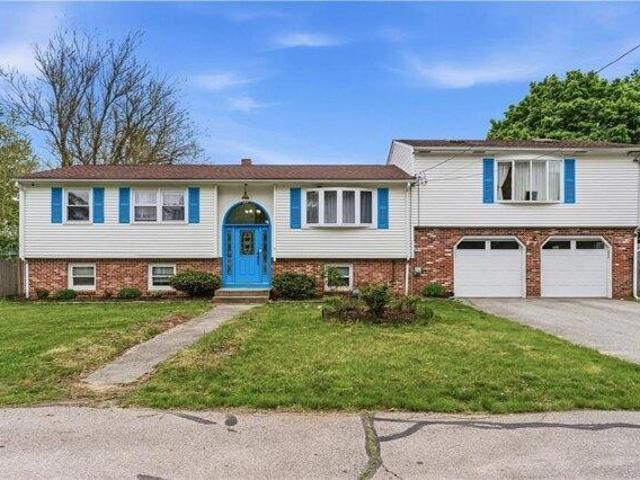 5 bedroom, Warwick RI 02889 105516803