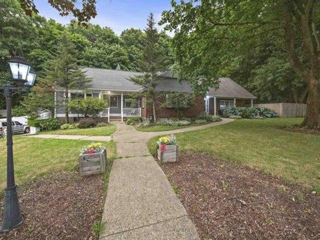5 bedroom, Weymouth MA 02189 105442154