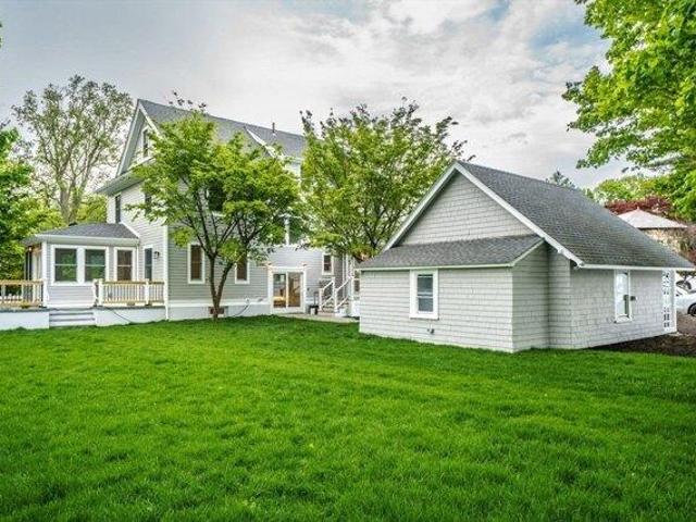 5 bedroom, Wellesley MA 02481 105387577
