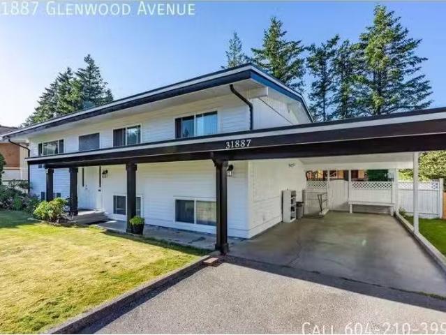 5 Bedroom West Abbotsford House 31887 Glenwood Ave