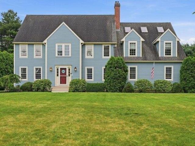 5 bedroom, West Bridgewater MA 02379 105588445