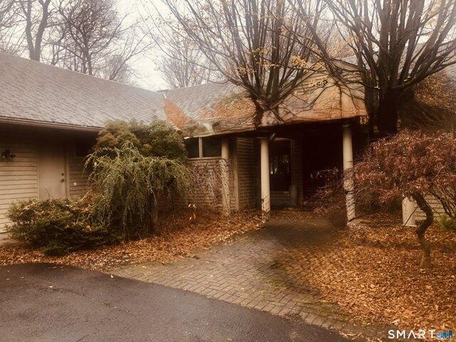 5 bedroom, West Hartford CT 06117 104718965