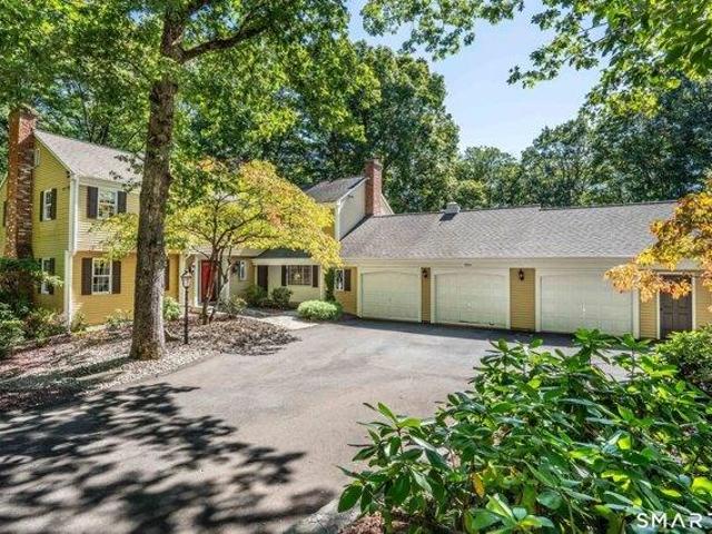 5 bedroom, West Hartford CT 06117 105577869