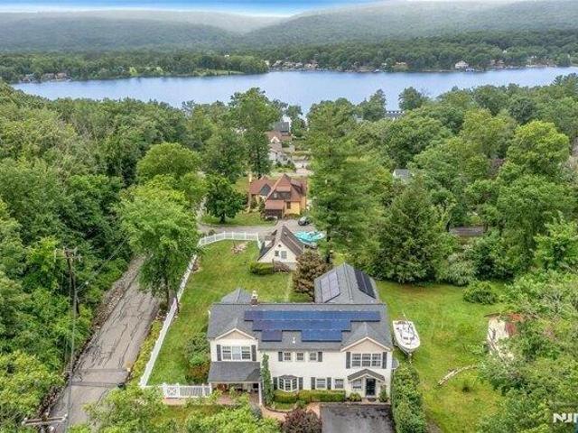 5 bedroom, West Milford NJ 07421 105279241