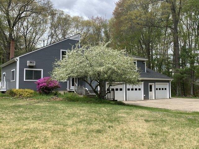 5 bedroom, West Newbury MA 01985 105514009