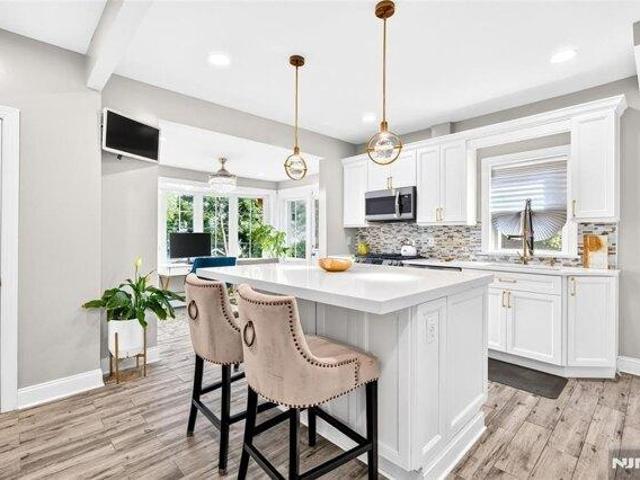 5 bedroom, West Orange NJ 07052 105750349
