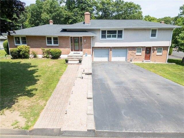 5 bedroom, Westerly RI 02891 105476668