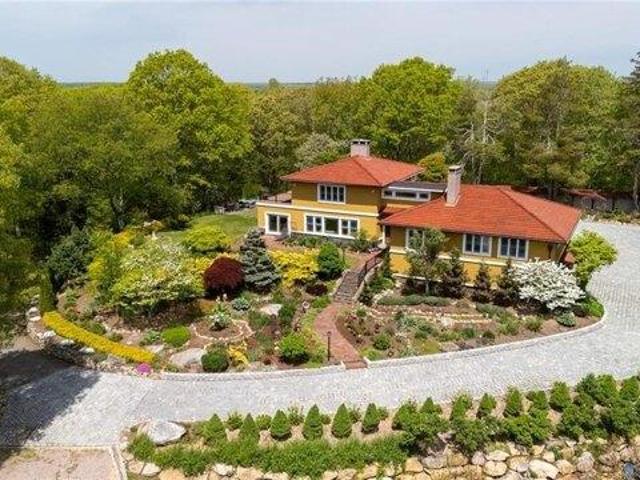 5 bedroom, Westerly RI 02891 105497688