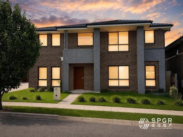 5 Bedroom with Double Garage Contemporary Family Excellence in a Prime Oran Park Setting