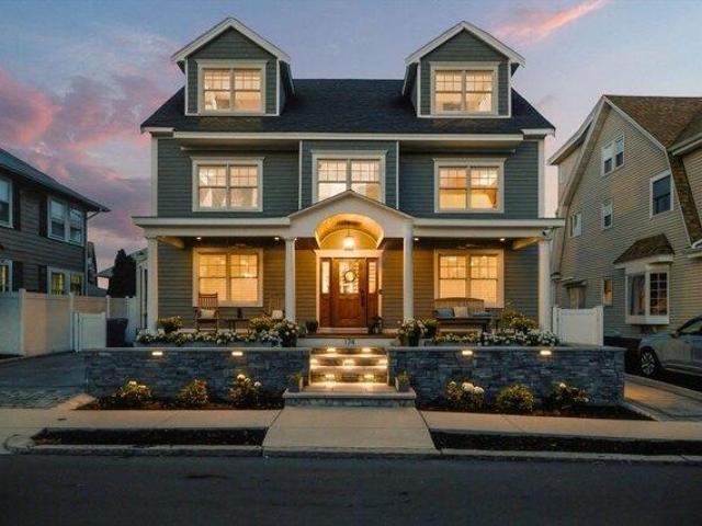 5 bedroom, Winthrop MA 02152 105366354