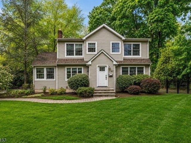 5 bedroom, Wyckoff NJ 07481 105662322
