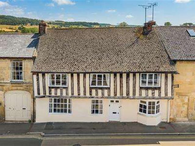 5 Bedroom Town House