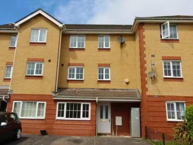 5 bedroom town house for rent in Heol Gwendoline, Barry, CF62