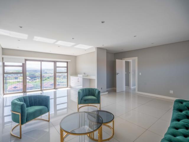 5 Bedroom Townhouse For Sale in Izinga Ridge