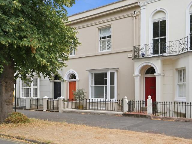 5 bedroom townhouse for sale