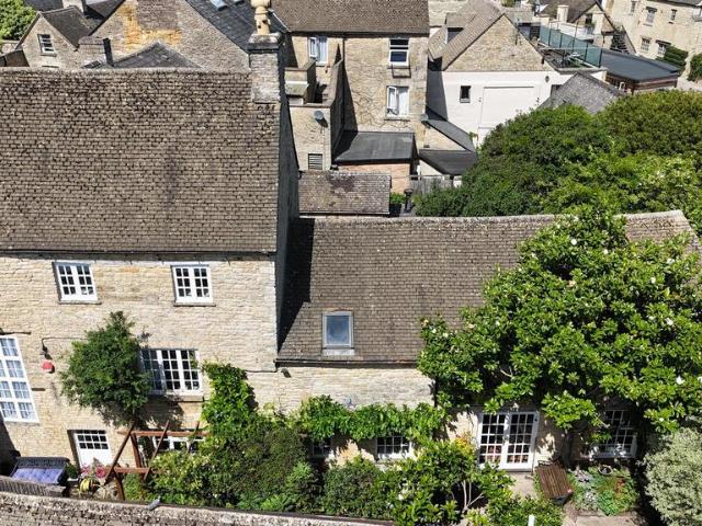 5 bedroom townhouse for sale
