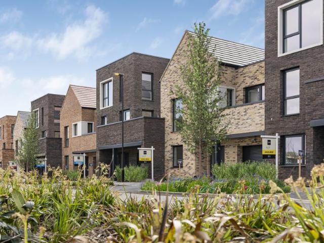 5 bedroom townhouse for sale
