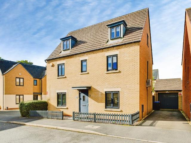 5 bedroom townhouse for sale