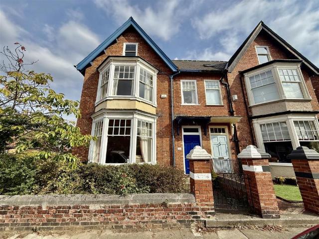 5 bedroom townhouse for sale