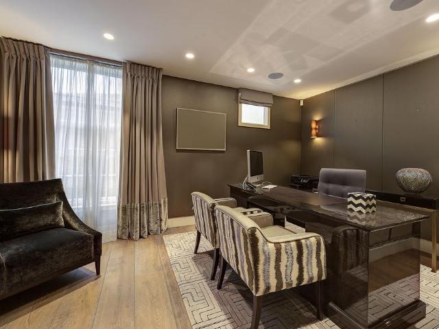 5 bedroom townhouse for sale