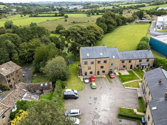 5 bedroom townhouse for sale