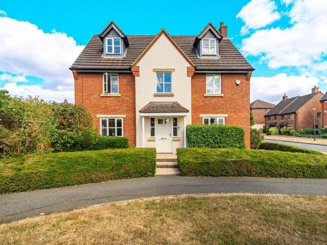 5 bedroom townhouse for sale
