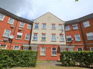5 bedroom townhouse for sale