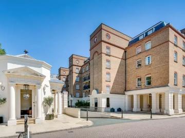 5 bedroom townhouse for sale