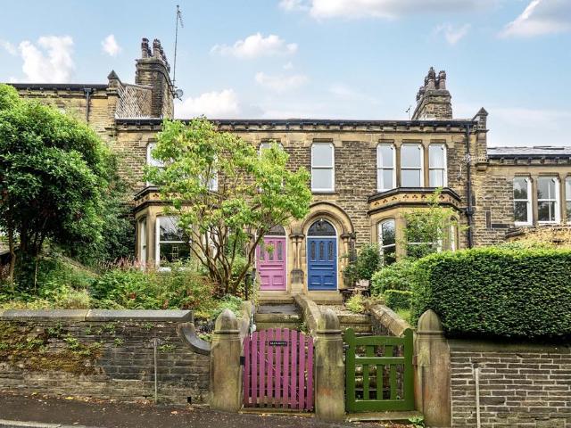 5 bedroom townhouse for sale