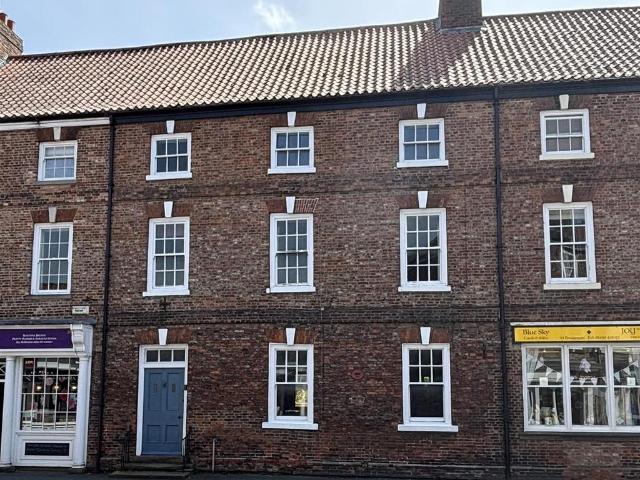 5 bedroom townhouse for sale