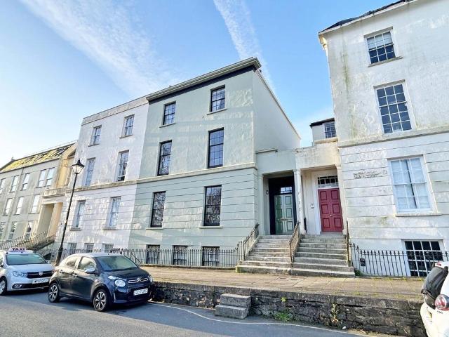 5 bedroom townhouse for sale